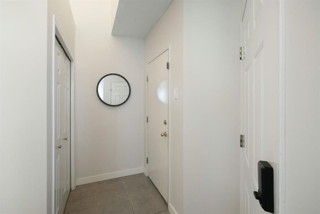 65 Macewan Ridge Circle NW, Calgary — photo 3 of 50