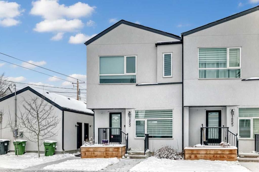 1853 12 Street NW, Calgary — photo 2 of 47