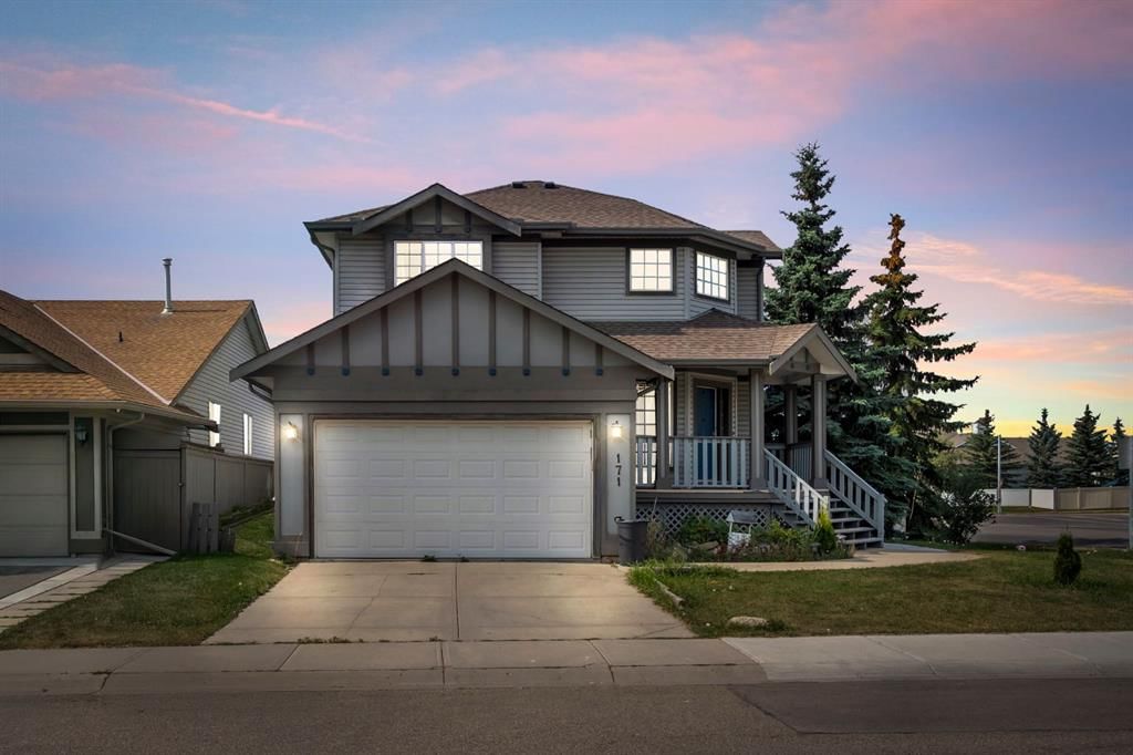 171 Willowbrook Drive NW, Calgary — detached for sale