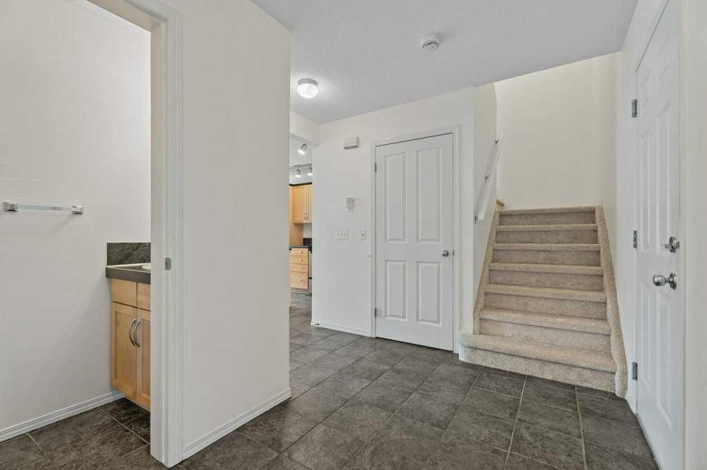 2317 Eversyde Avenue SW, Calgary — photo 4 of 43