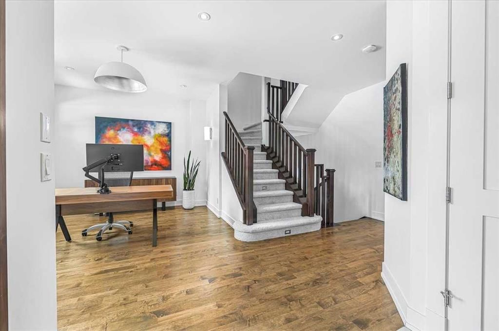 941 4A Street NW, Calgary — photo 3 of 50