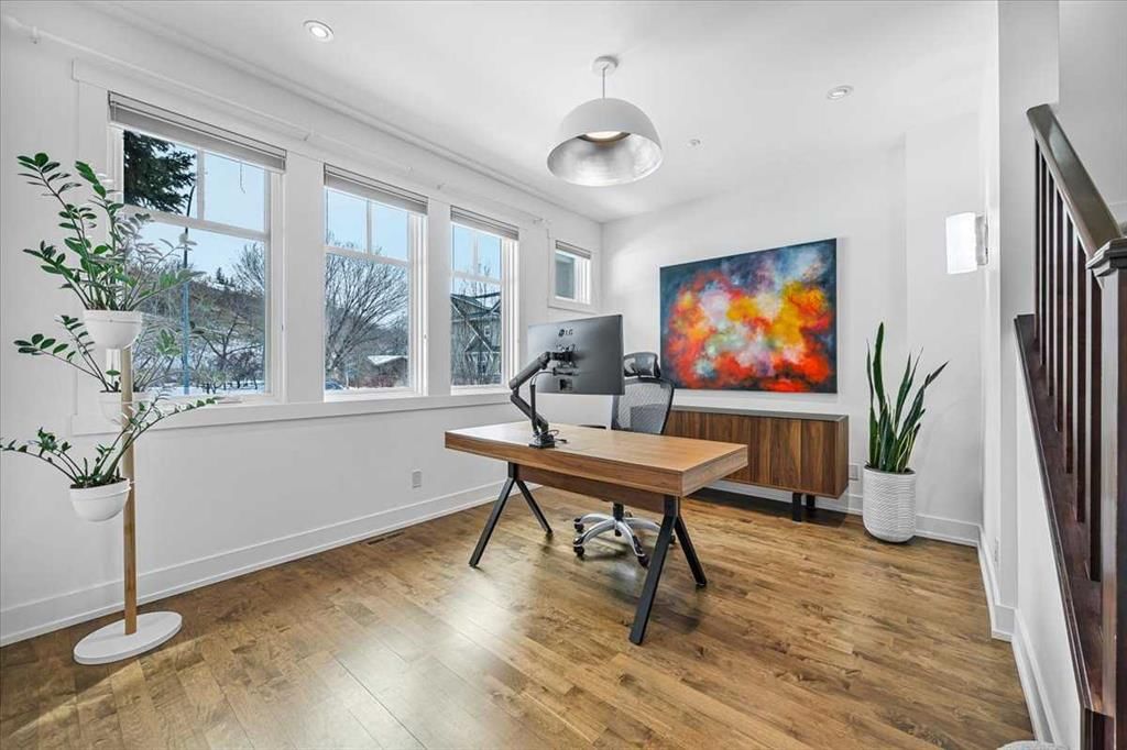 941 4A Street NW, Calgary — photo 4 of 50