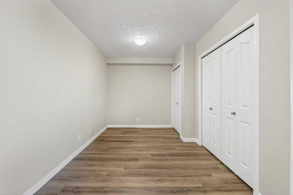 1106, 1111 6 Avenue SW, Calgary — photo 4 of 30