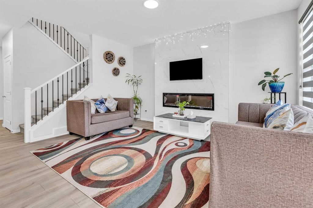 312 Edith Place NW, Calgary — photo 3 of 25