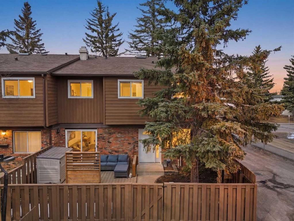 2, 287 Southampton Drive SW, Calgary — main listing photo