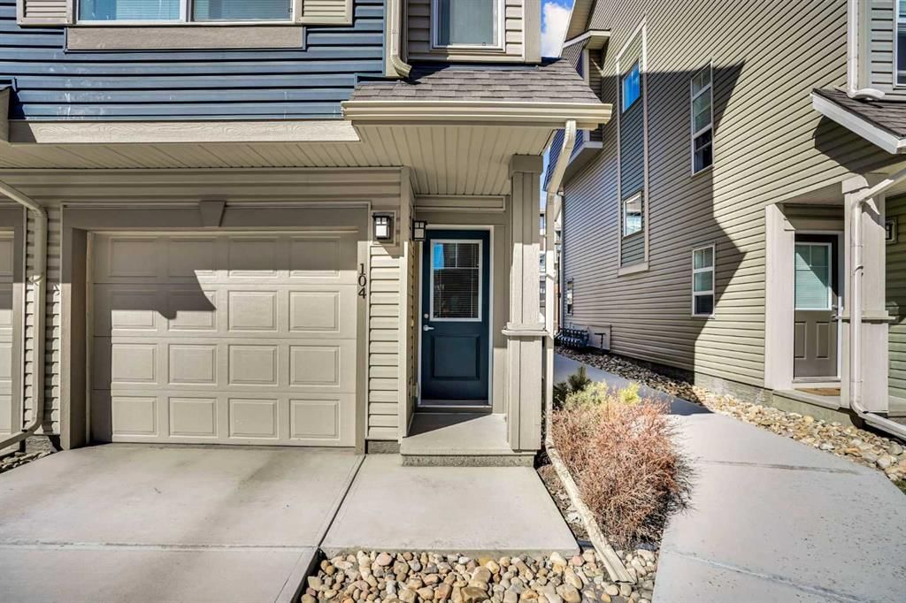 104 Legacy Path SE, Calgary — photo 2 of 40