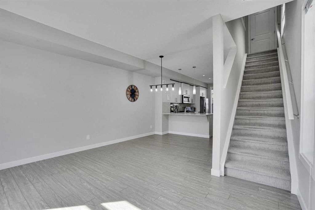 104 Legacy Path SE, Calgary — photo 4 of 40