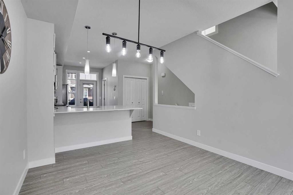 104 Legacy Path SE, Calgary — photo 5 of 40