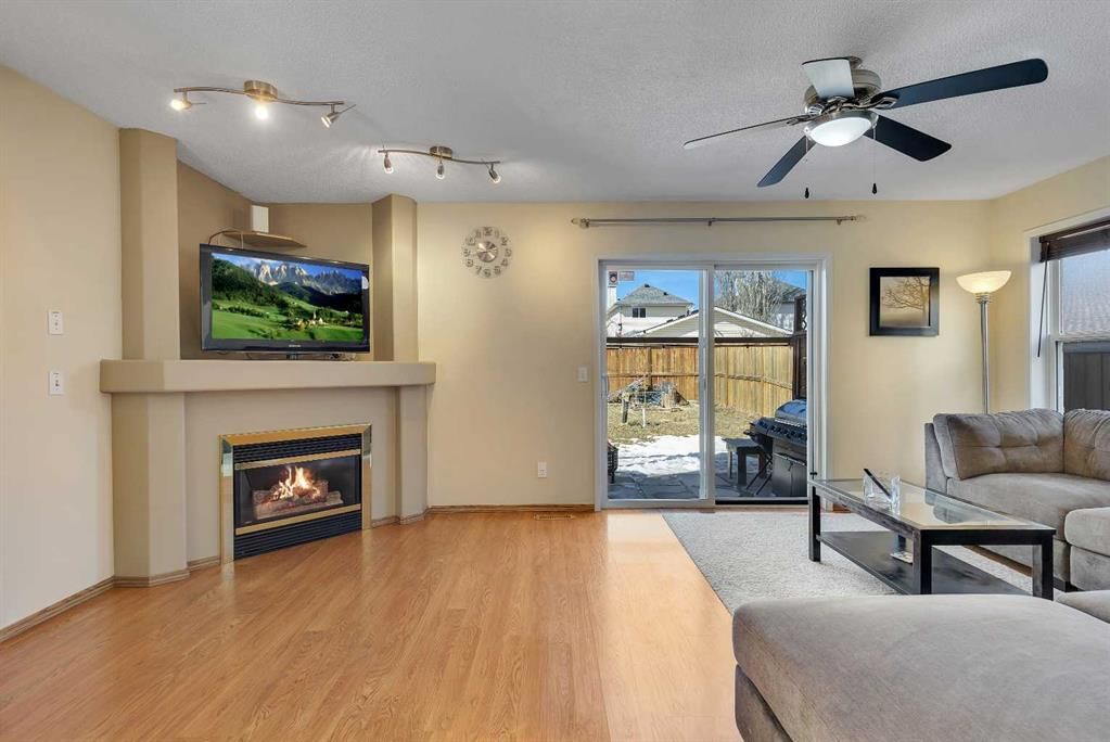 6 Covewood Park NE, Calgary — photo 5 of 29