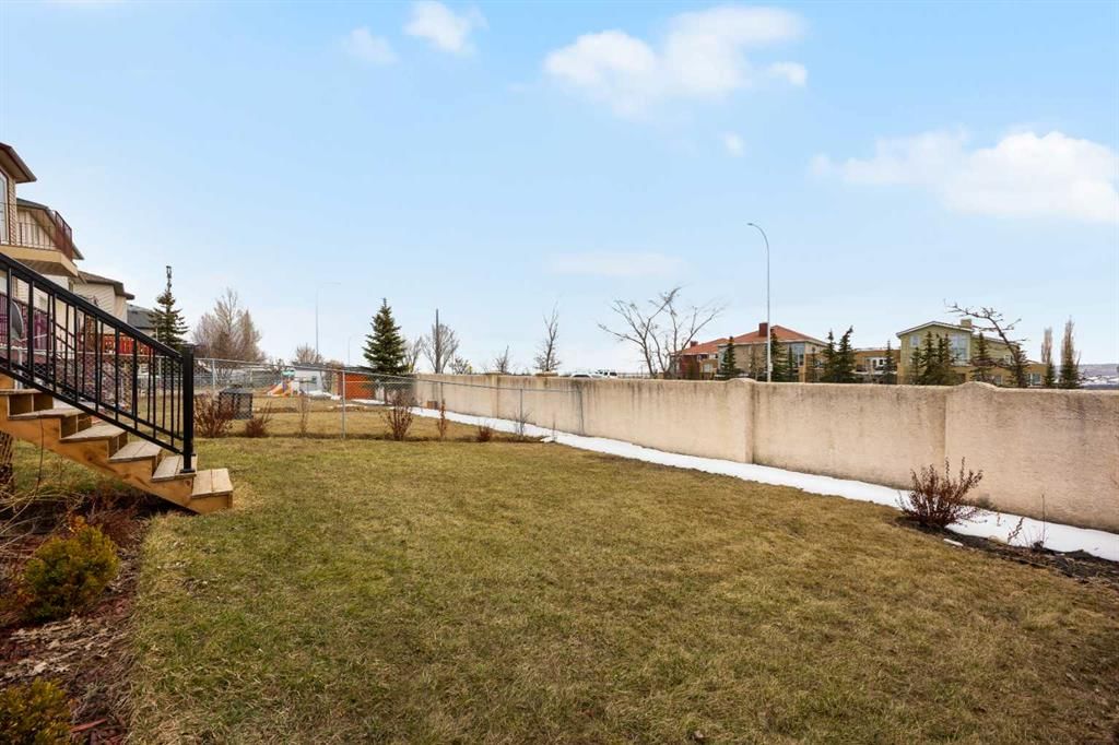 166 Tuscarora Close NW, Calgary — photo 3 of 50