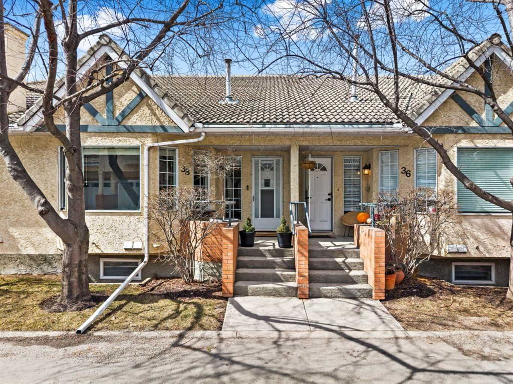 38 Richelieu Court SW, Calgary — main listing photo