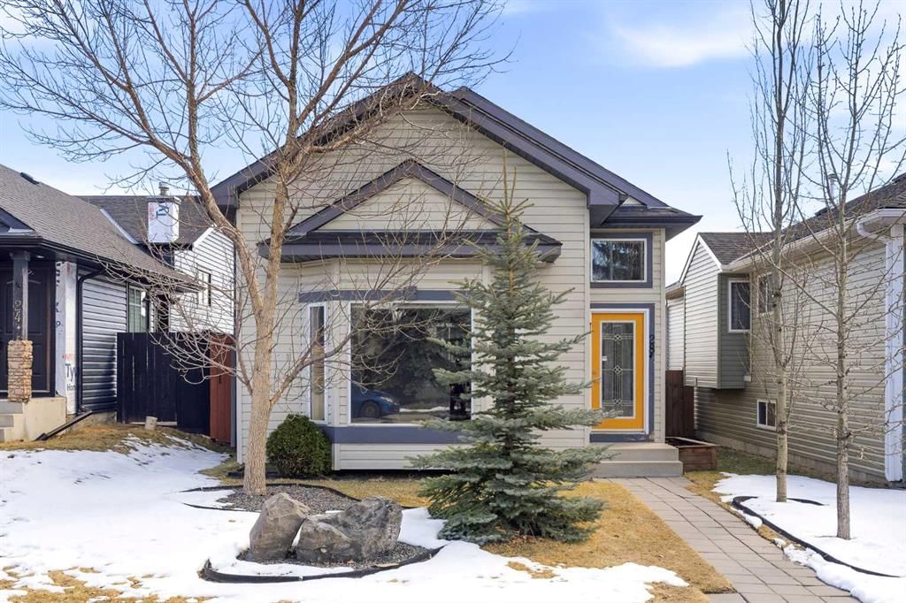 28 Covington Close NE, Calgary — main listing photo