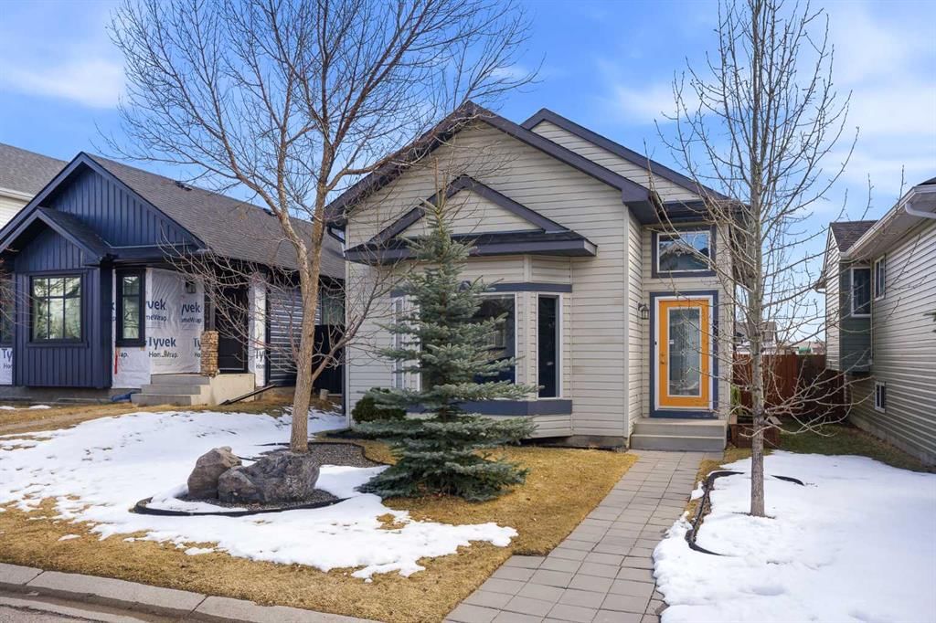 28 Covington Close NE, Calgary — photo 2 of 34