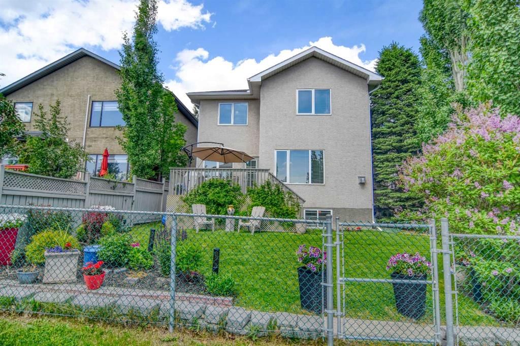 148 Scenic View Close NW, Calgary — photo 3 of 44