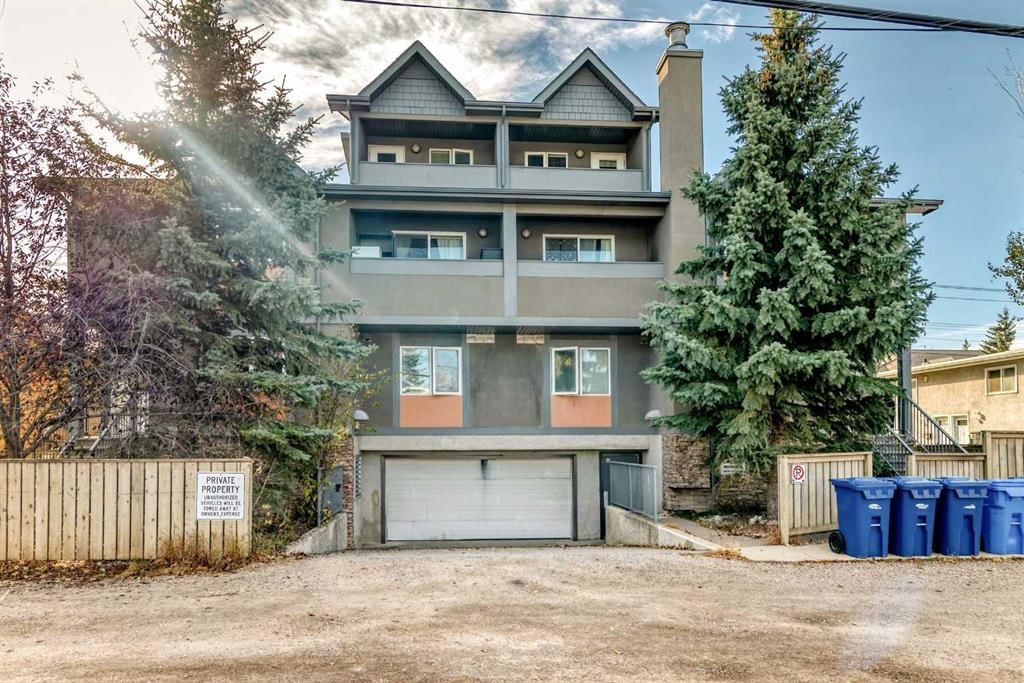 7716 bowness Road NW, Calgary — photo 3 of 47