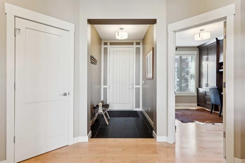 44 Aspen Summit Drive SW, Calgary — photo 2 of 50