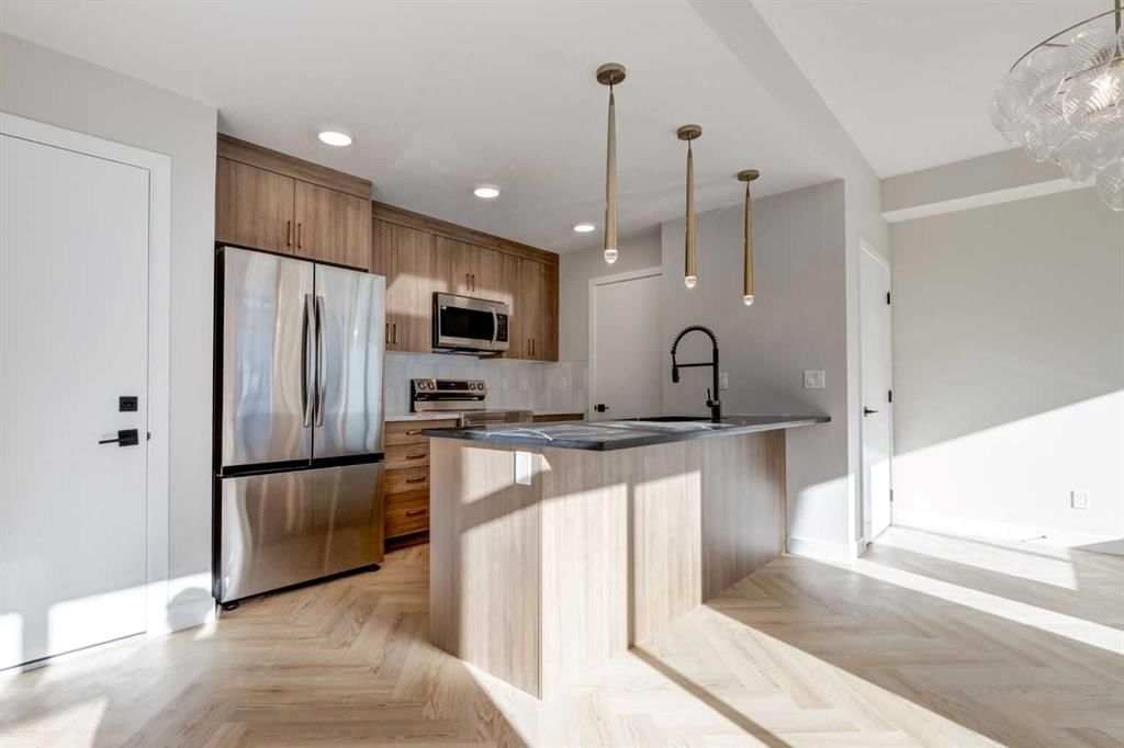 303, 14800 1 Street NW, Calgary — main listing photo