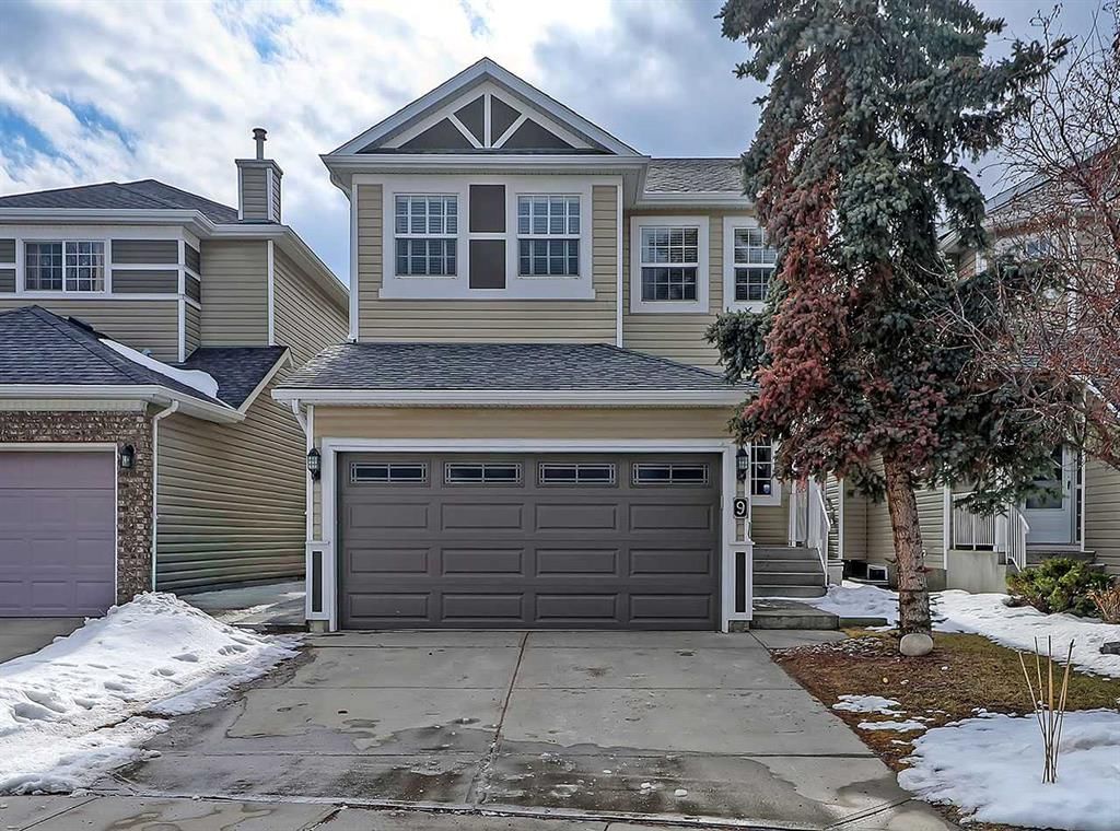 9 Royal Elm Mews NW, Calgary — main listing photo