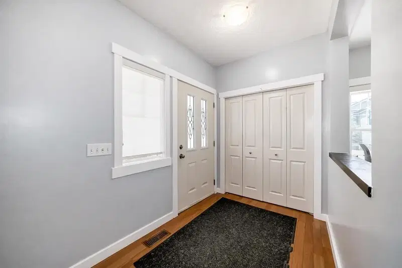 104 Panamount Terrace NW, Calgary — photo 3 of 24