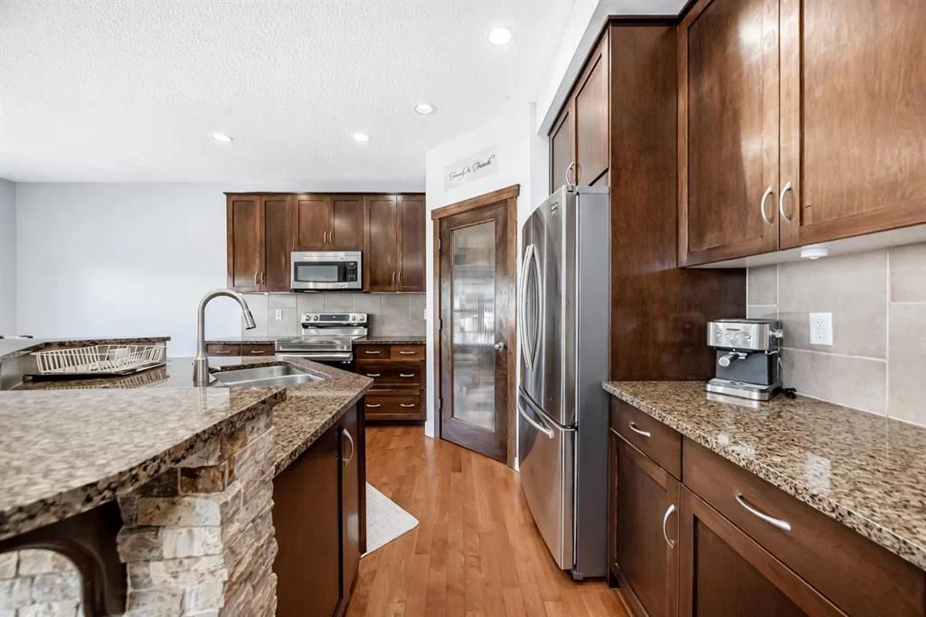 104 Panamount Terrace NW, Calgary — photo 5 of 24
