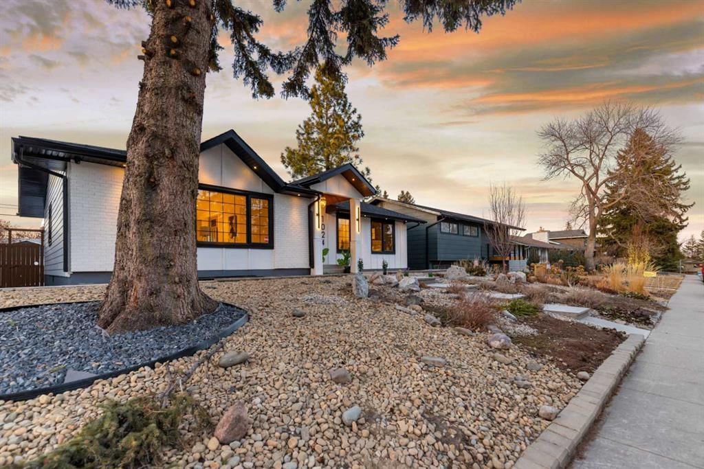 1024 Lake Christina Way SE, Calgary — photo 2 of 43