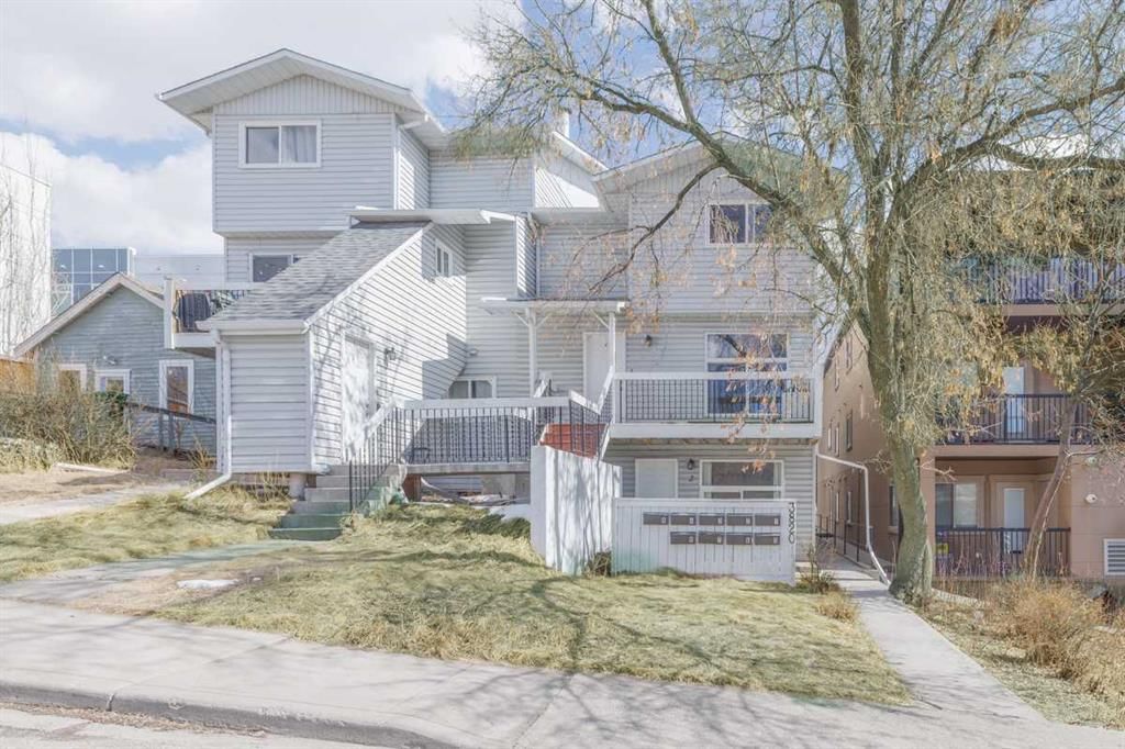 2, 3820 Parkhill Place SW, Calgary — main listing photo