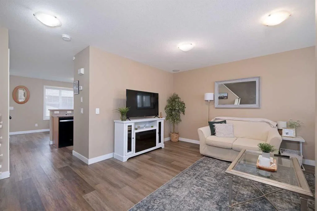 2524 Eversyde Avenue SW, Calgary — photo 3 of 36