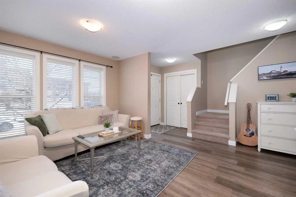 2524 Eversyde Avenue SW, Calgary — photo 4 of 36