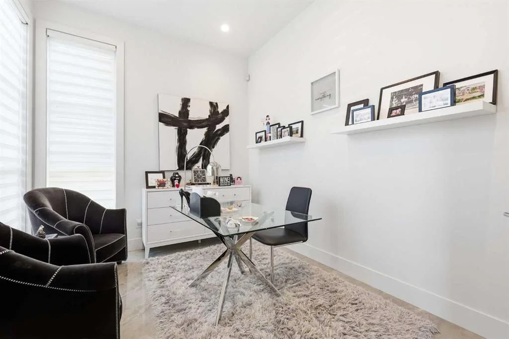 411 47 Avenue SW, Calgary — photo 4 of 50