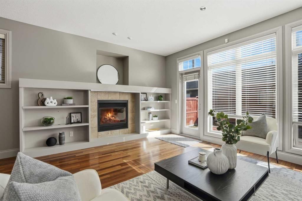 4112 19 Street SW, Calgary — photo 2 of 45