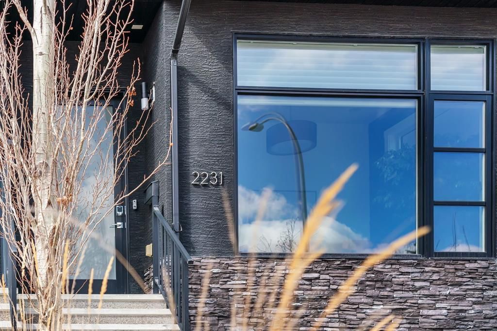 2231 36 Street SW, Calgary — photo 2 of 39