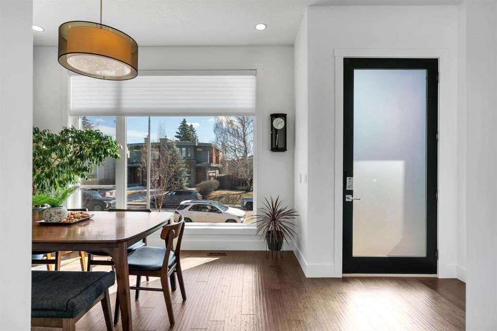 2231 36 Street SW, Calgary — photo 4 of 39
