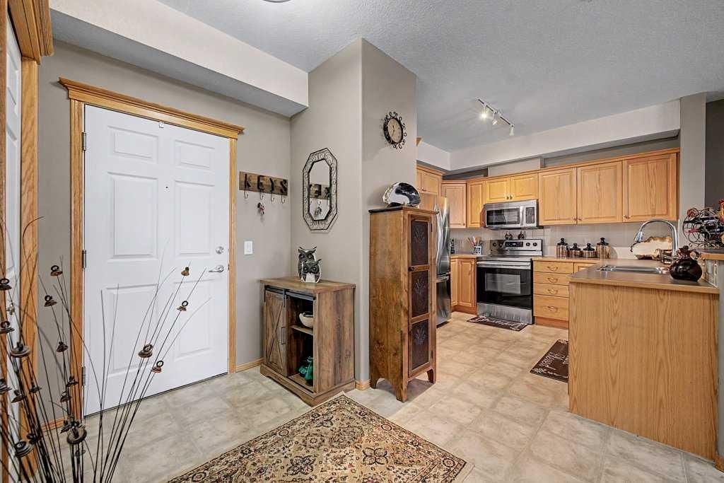 139, 15 Everstone Drive SW, Calgary — photo 5 of 37