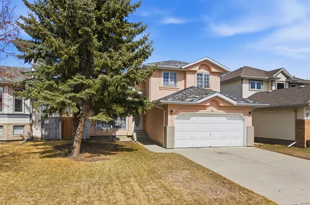 28 Sunlake Circle SE, Calgary — photo 2 of 50