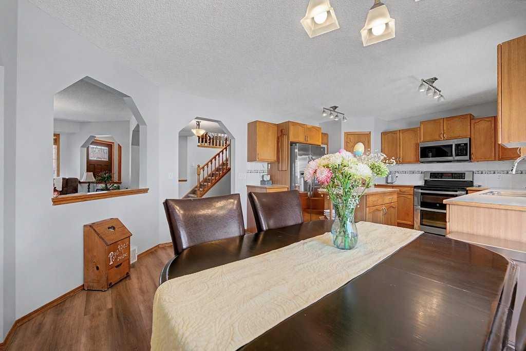 450 Douglas Glen Boulevard SE, Calgary — photo 5 of 39