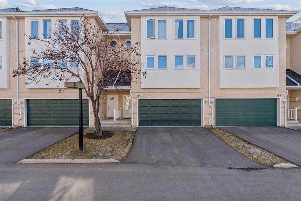110 Candle Terrace SW, Calgary — main listing photo