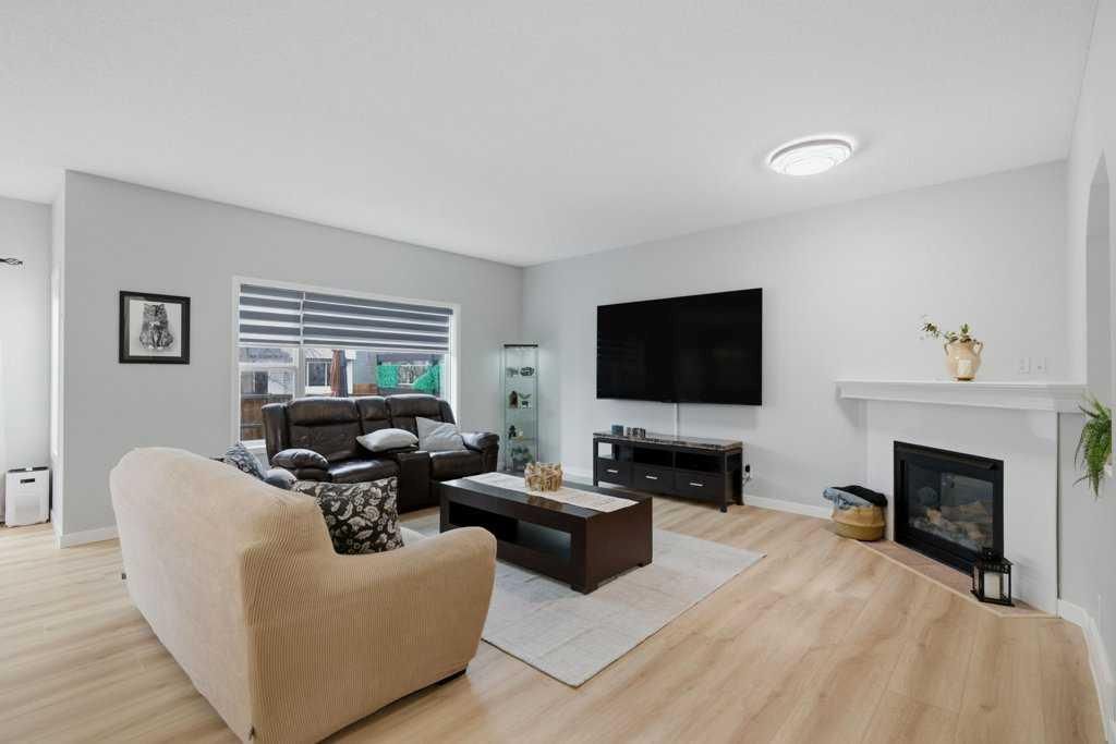 129 Cranfield Green SE, Calgary — photo 5 of 49