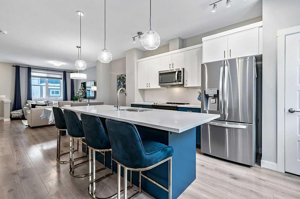 305 Cranbrook Walk SE, Calgary — main listing photo