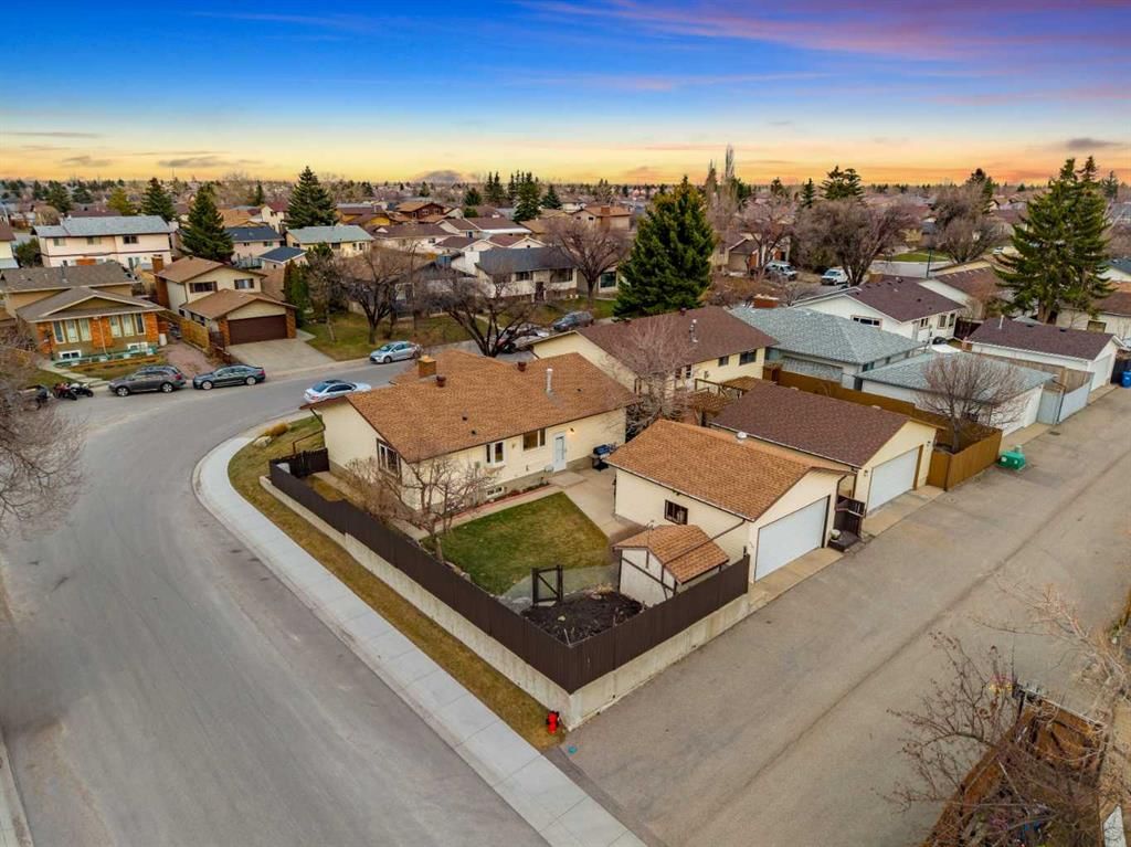 479 Templevale Drive NE, Calgary — photo 3 of 50