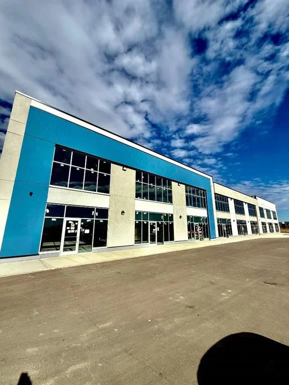 4120 108 Avenue NE, Calgary — main listing photo
