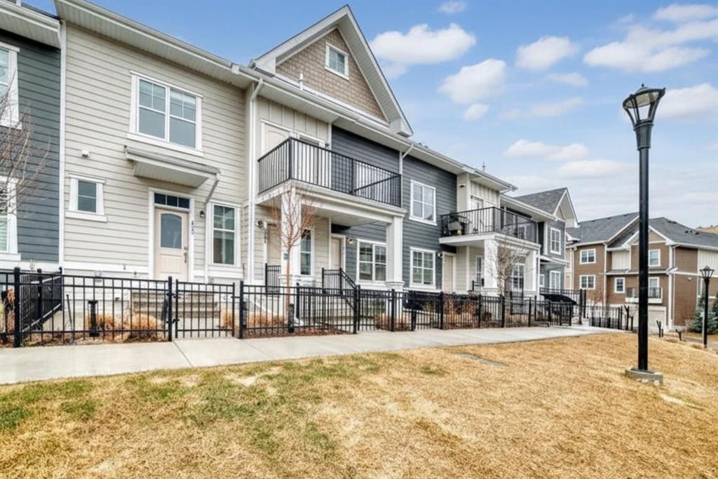 647 Cranbrook Walk SE, Calgary — main listing photo