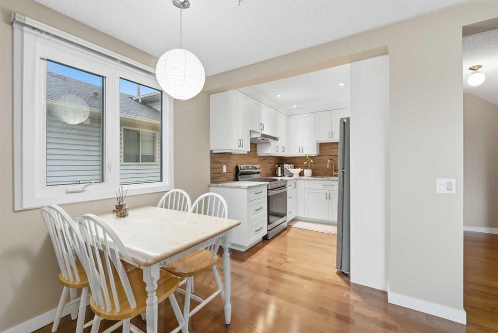 52A Millcrest Green SW, Calgary — photo 4 of 25