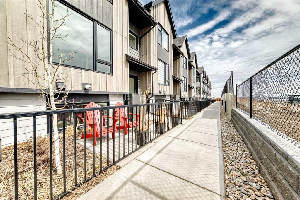 307, 85 Sage Hill Heights NW, Calgary — main listing photo