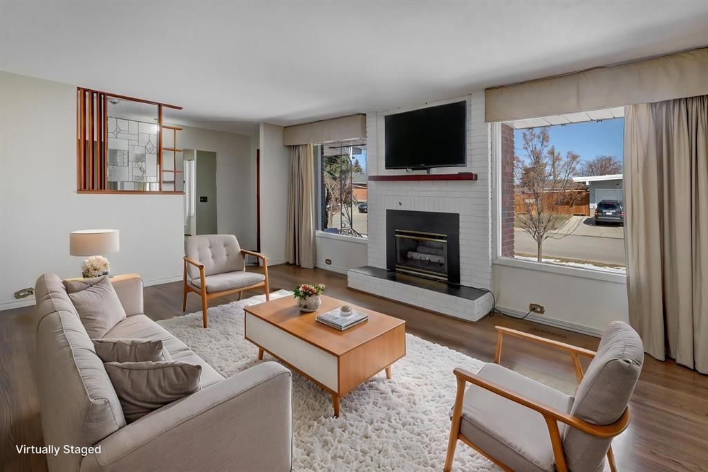 1008 Motherwell Road NE, Calgary — photo 4 of 32