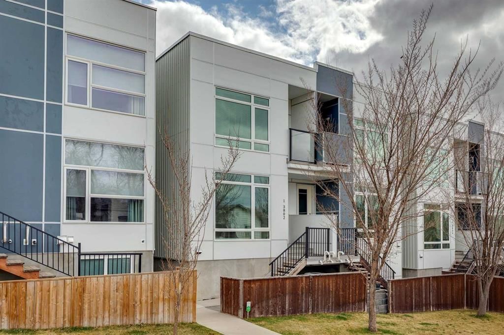 1, 3802 Parkhill Place SW, Calgary — main listing photo