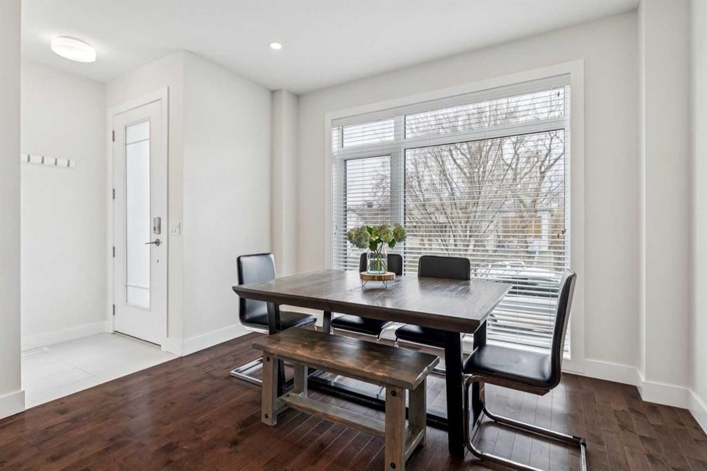 1, 3802 Parkhill Place SW, Calgary — photo 3 of 32