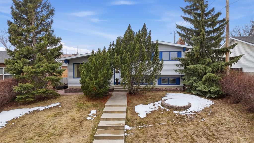 107 Nottingham Road, Calgary — main listing photo