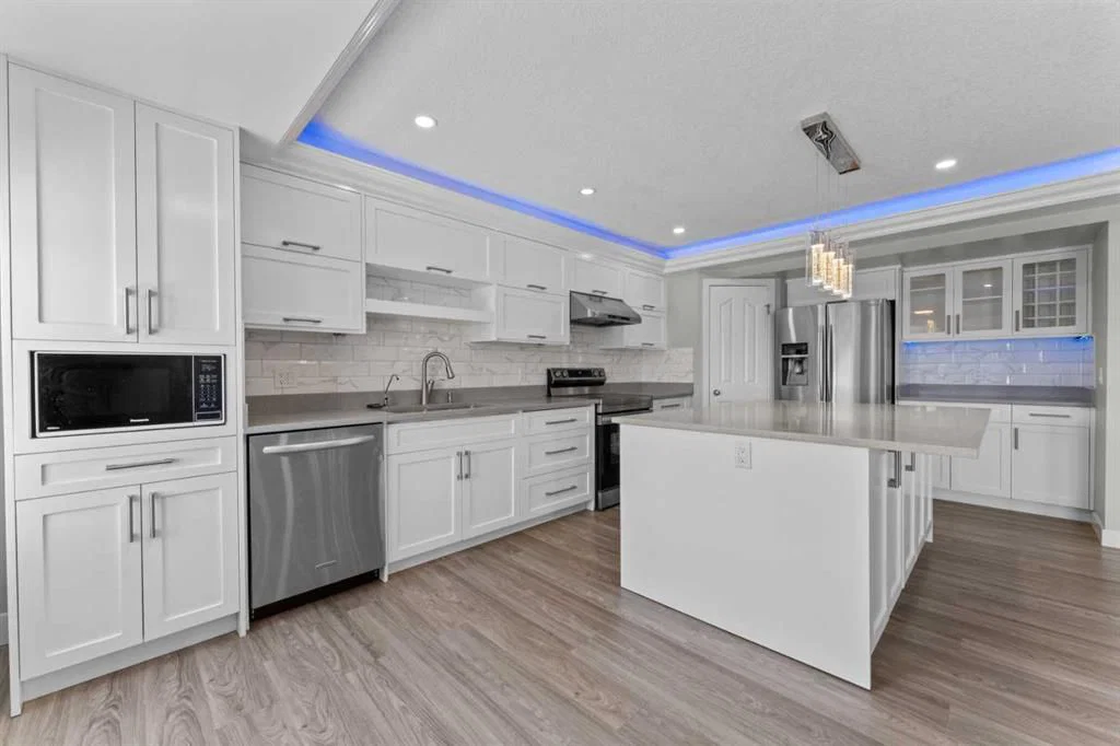 28 Panamount Lane NW, Calgary — photo 3 of 21