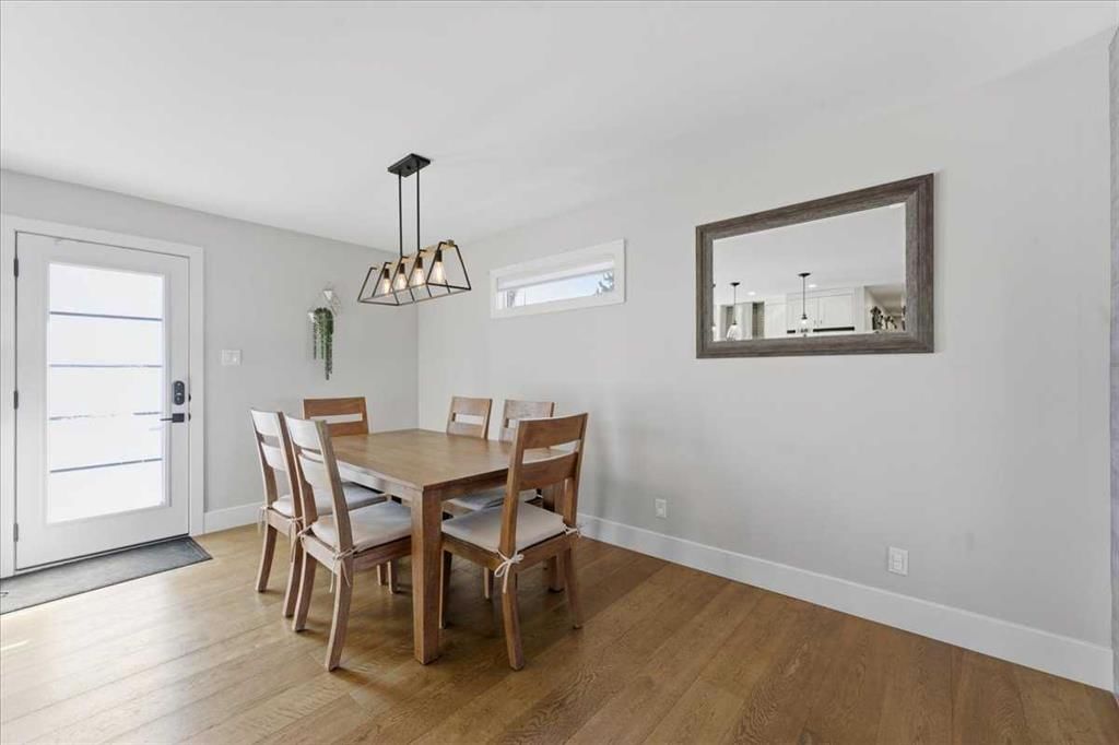 719 Allden Place SE, Calgary — photo 4 of 34