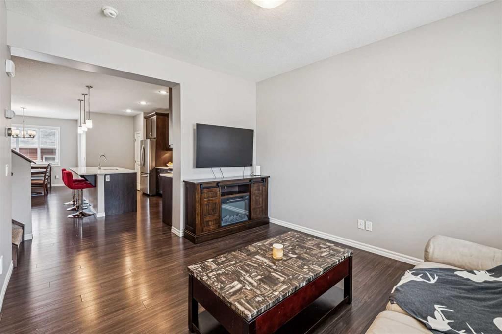 1565 Legacy Circle SE, Calgary — photo 5 of 34